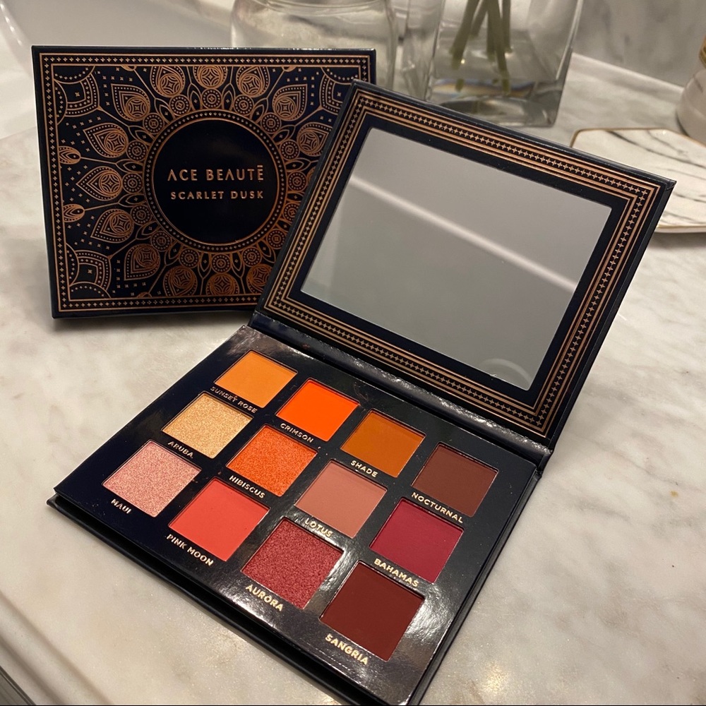 Ace Beautè Eyeshadow Palette